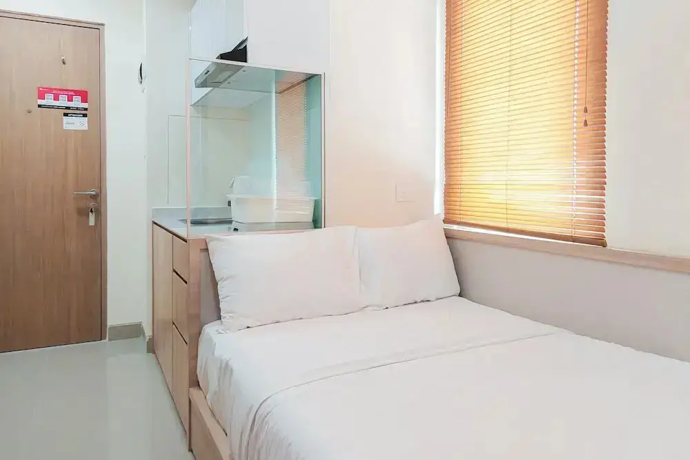 Legok: Comfort and Cozy Studio Apartment at B Residence