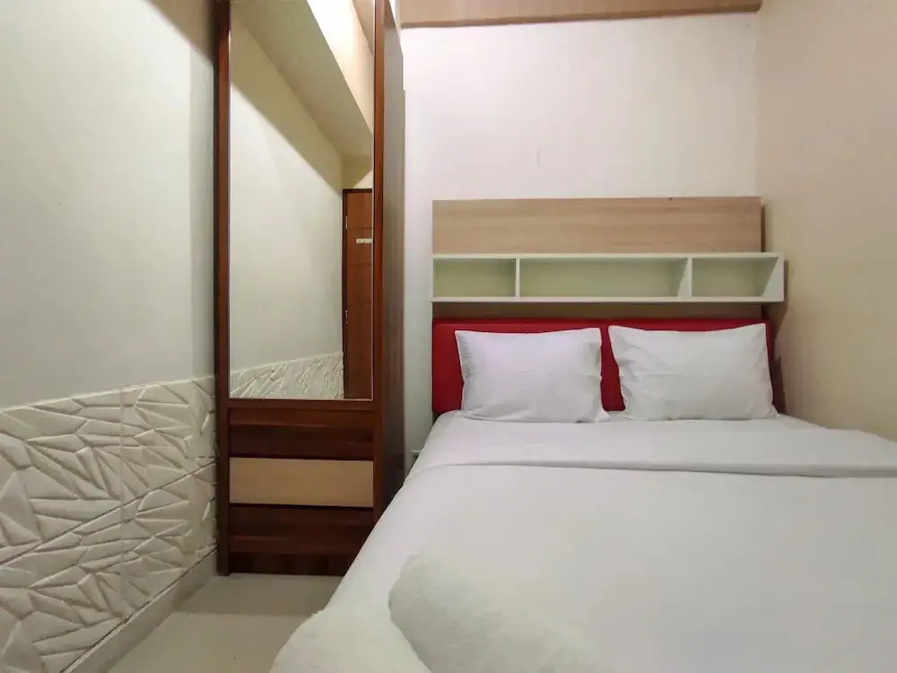 Макассар: Elegant and Comfy 1BR at Vida View Makasar Apartment