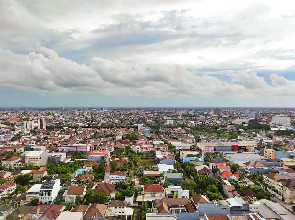 Макассар: Elegant and Comfy 1BR at Vida View Makasar Apartment