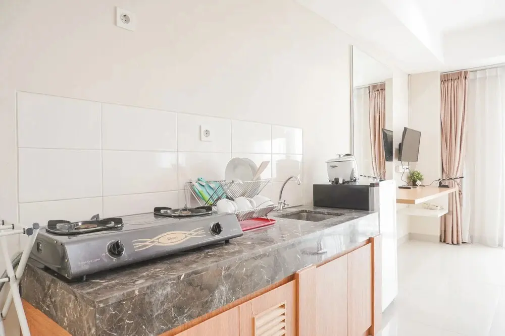 Джакарта: Fancy and Nice Studio Room Apartment at Nine Residence