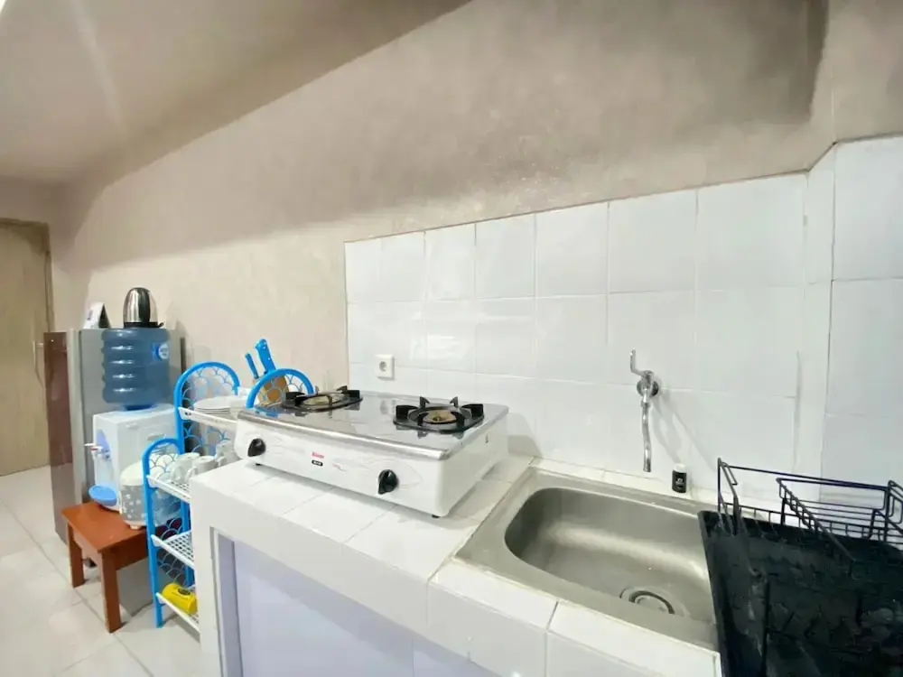 Бандунг: Pleasant 2BR Apartment at Newton Residence