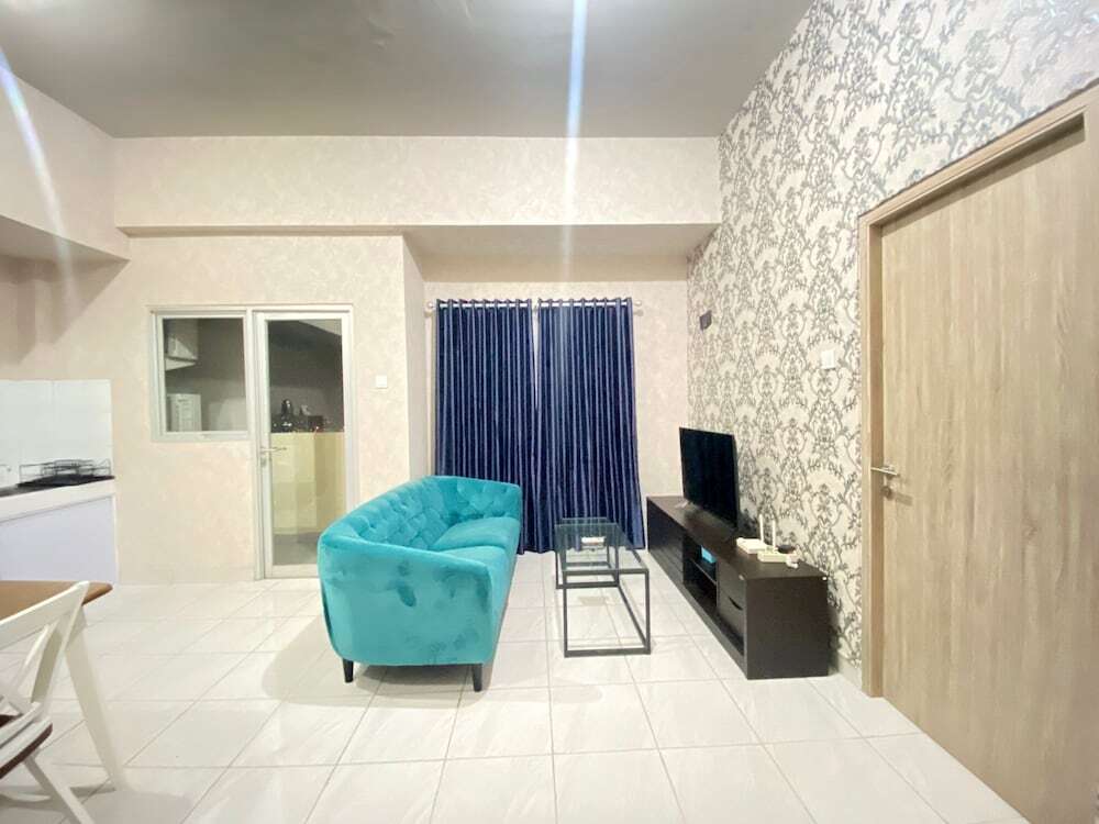 Бандунг: Pleasant 2BR Apartment at Newton Residence