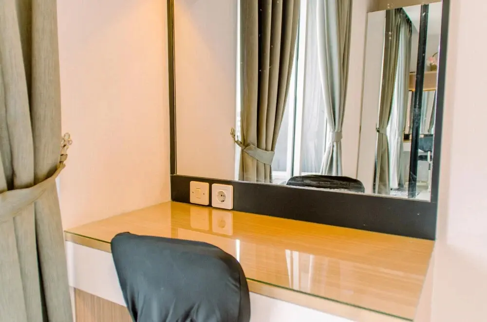 Джакарта: Comfort and Simply Studio at West Vista Apartment