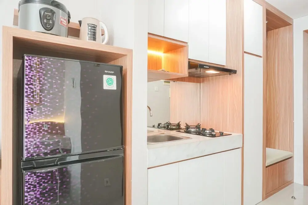 Джакарта: Comfortable and Minimalist Studio Apartment at Woodland Park Residence