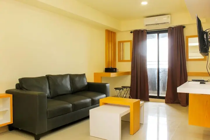 Сибату: Spacious and Nice 3BR at Meikarta Apartment