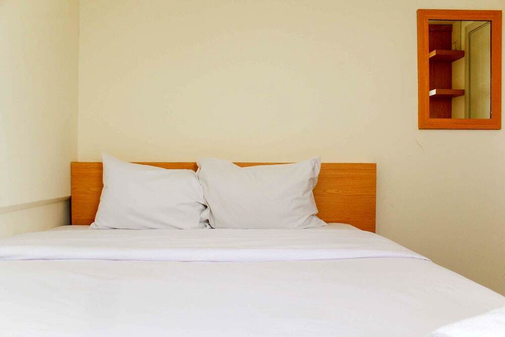 Сибату: Spacious and Nice 3BR at Meikarta Apartment