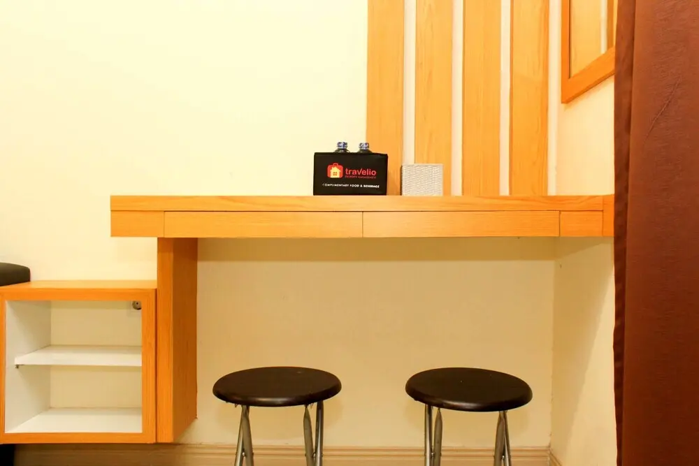 Сибату: Spacious and Nice 3BR at Meikarta Apartment