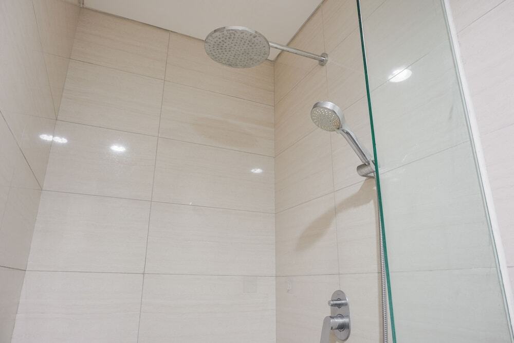 Джакарта: Minimalist and Comfort Living 1BR at Ciputra International Apartment