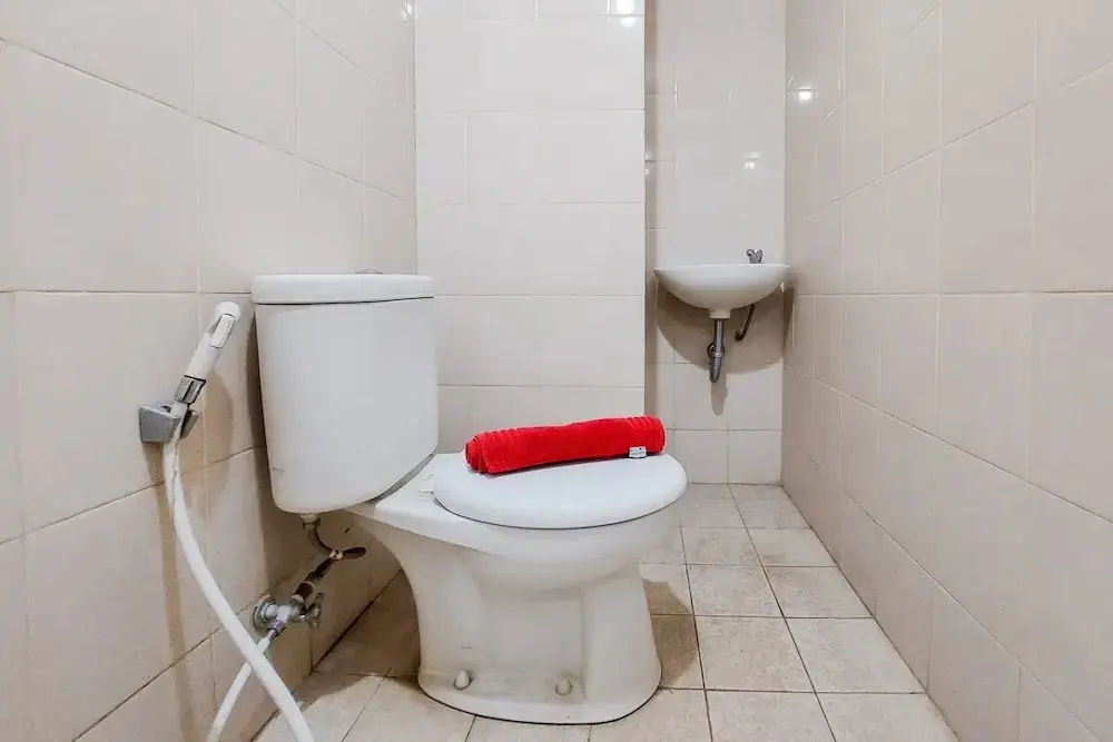 Южный Тангеранг: Comfort and Nice 2BR at Serpong Greenview Apartment