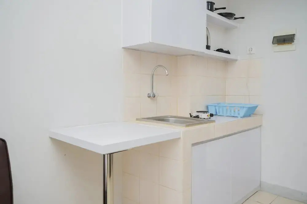 Южный Тангеранг: Comfort and Nice 2BR at Serpong Greenview Apartment