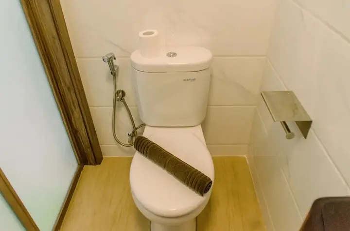 Legok: Cozy and Simply Studio at Sky House BSD Apartment