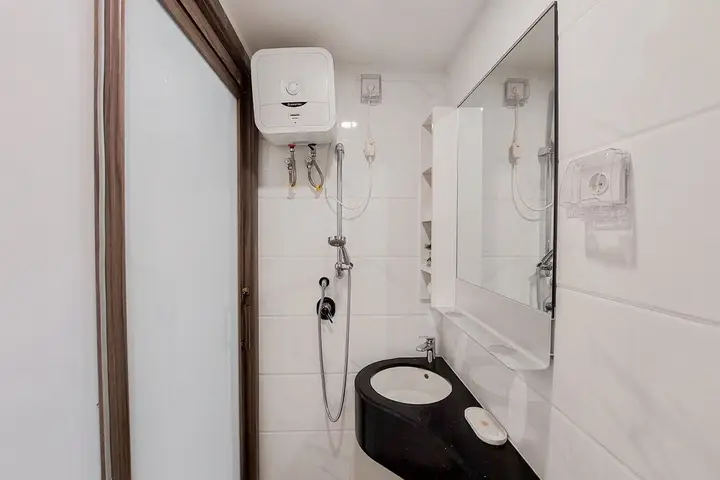 Legok: Spacious and Smart Studio Apartment at Sky House BSD
