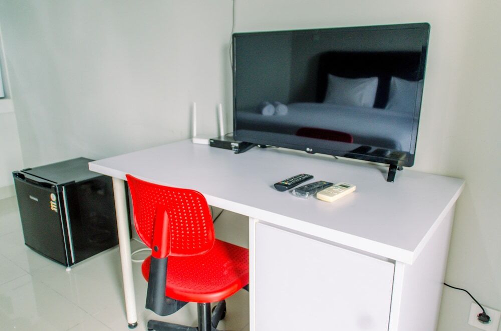 Legok: Cozy Stay Studio Room at Beverly 90210 Apartment