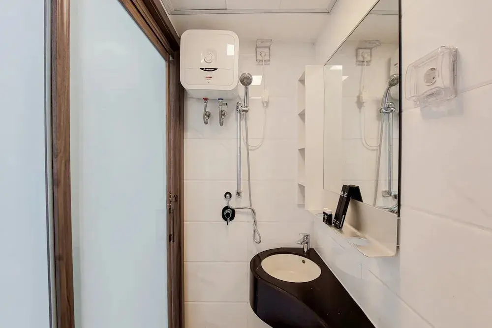 Legok: Comfy and High Floor Studio at Sky House BSD Apartment