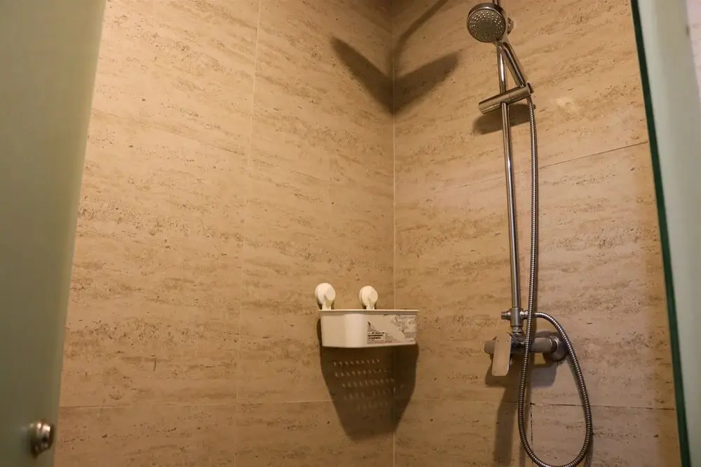 Джакарта: Minimalist and Comfort 1BR at Gold Coast Apartment