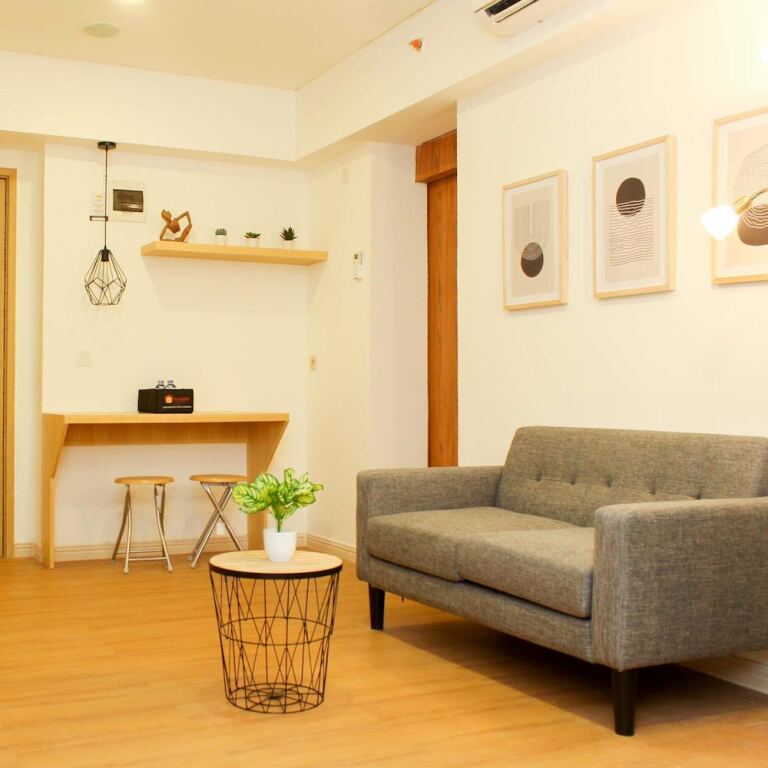 Сибату: Golden Osaka 2BR Apartment at Meikarta Apartment