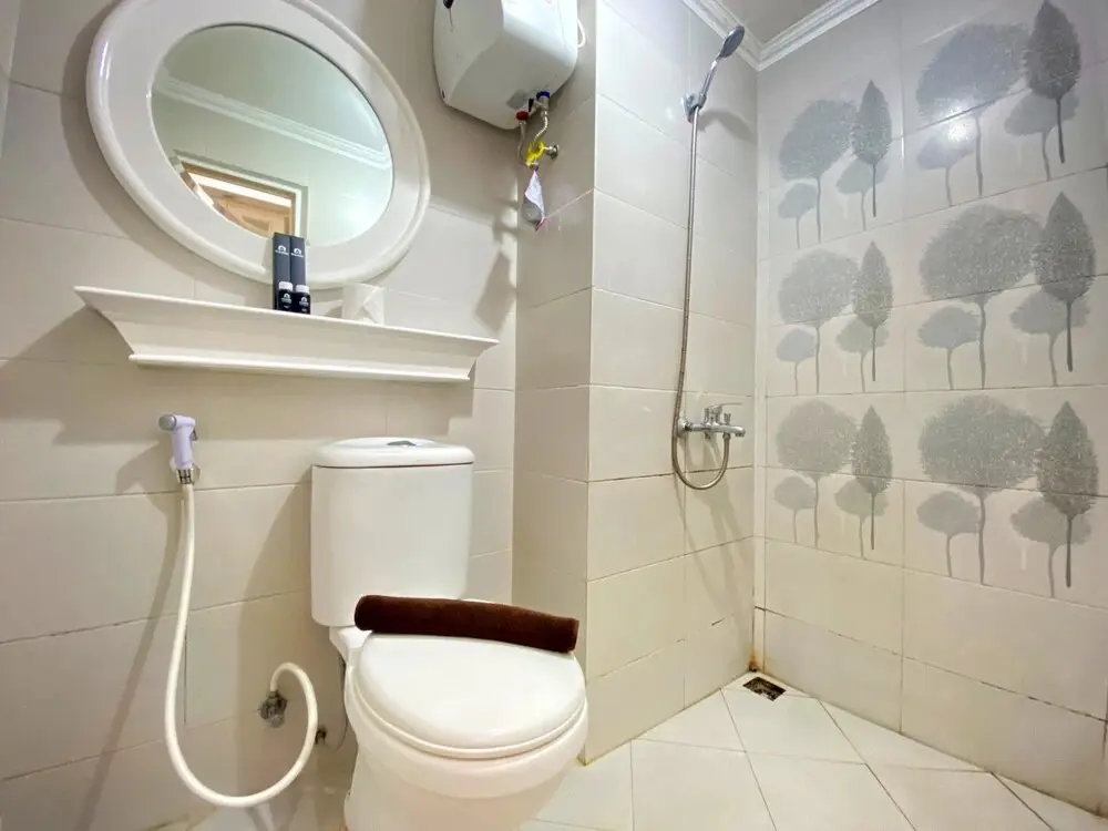 Бандунг: Well Furnished Studio Room at Grand Asia Afrika Apartment