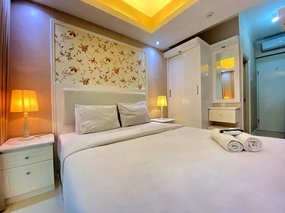 Бандунг: Well Furnished Studio Room at Grand Asia Afrika Apartment