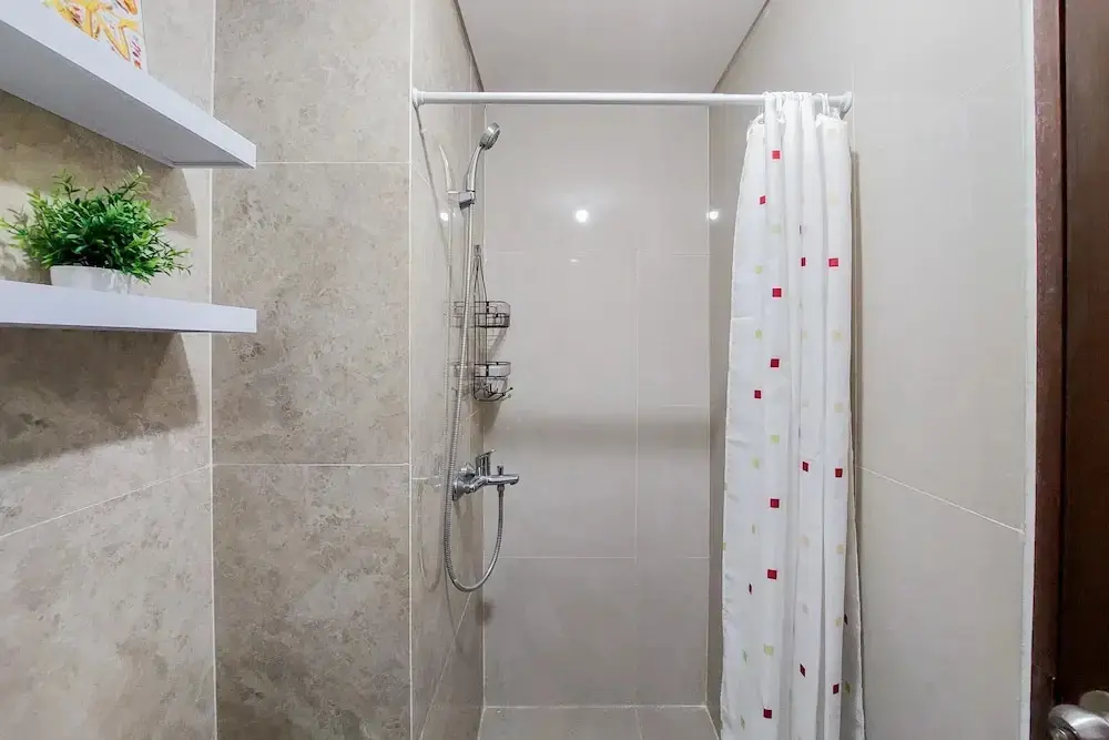 Южный Тангеранг: Elegant and Comfort Studio at Transpark Bintaro Apartment