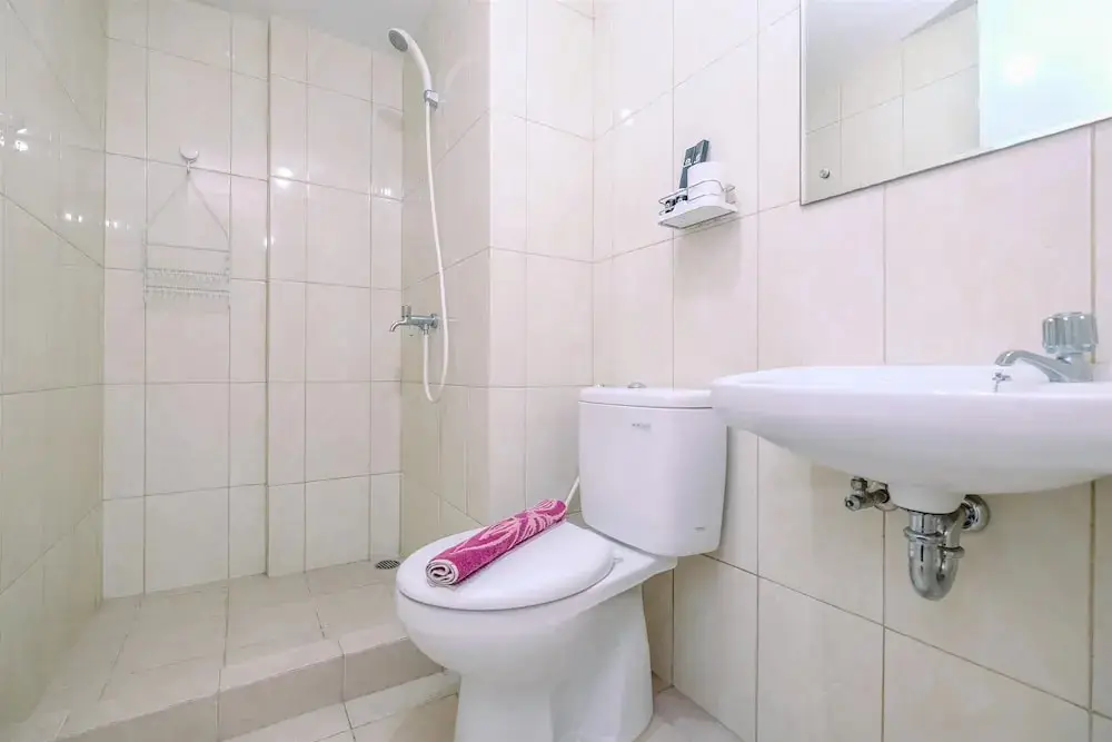 Бекаси: Minimalist and Comfort Living 2BR at Springlake Summarecon Bekasi Apartment