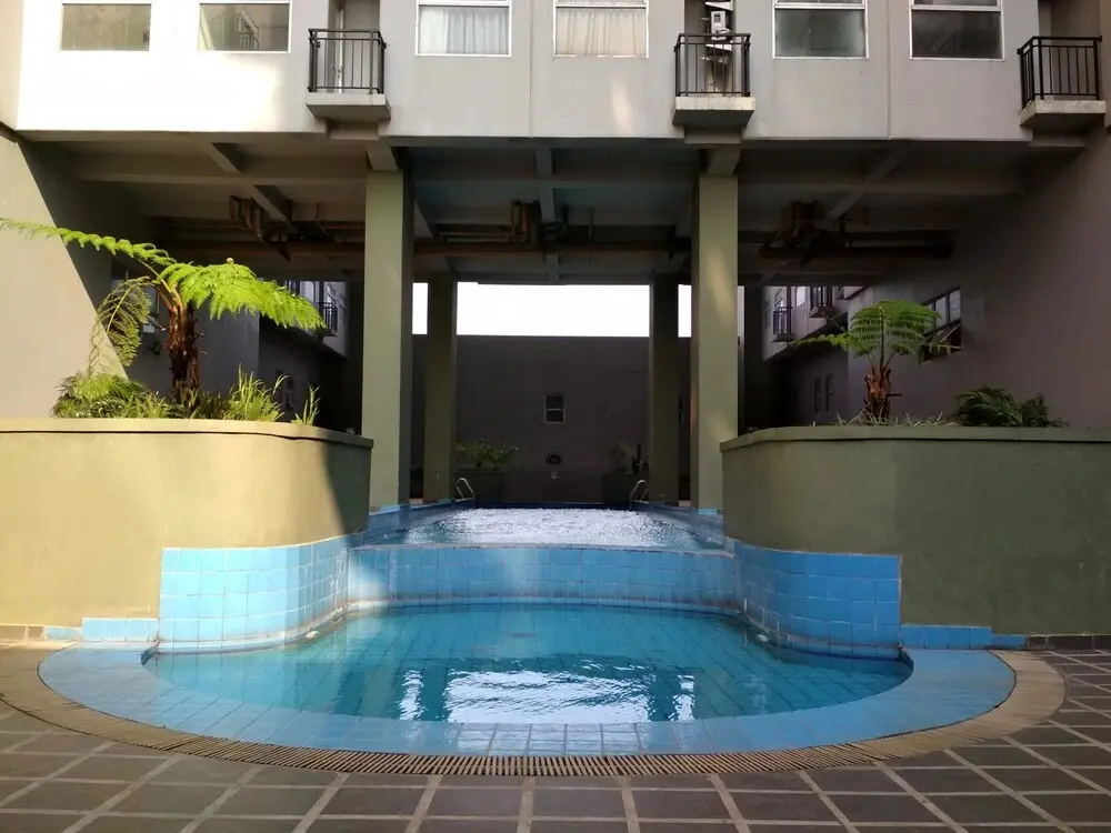 Бандунг: Spacious Studio Room at Apartment Grand Asia Afrika Residence