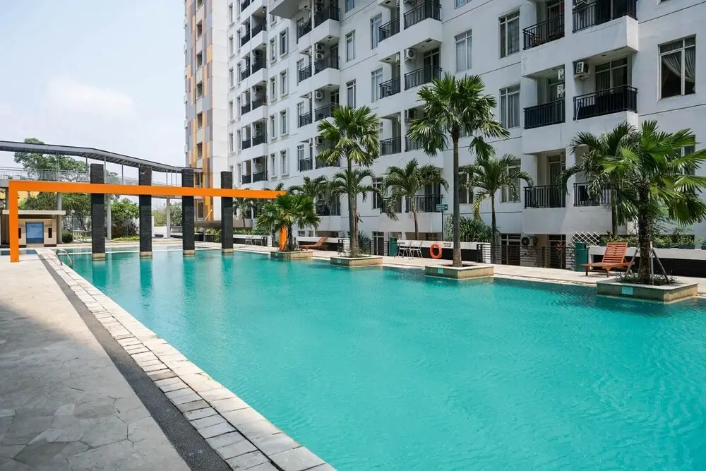 Джакарта: Cozy Stay 1BR at Gardenia Boulevard Apartment