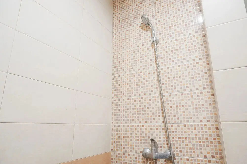 Джакарта: Cozy Stay 1BR at Gardenia Boulevard Apartment
