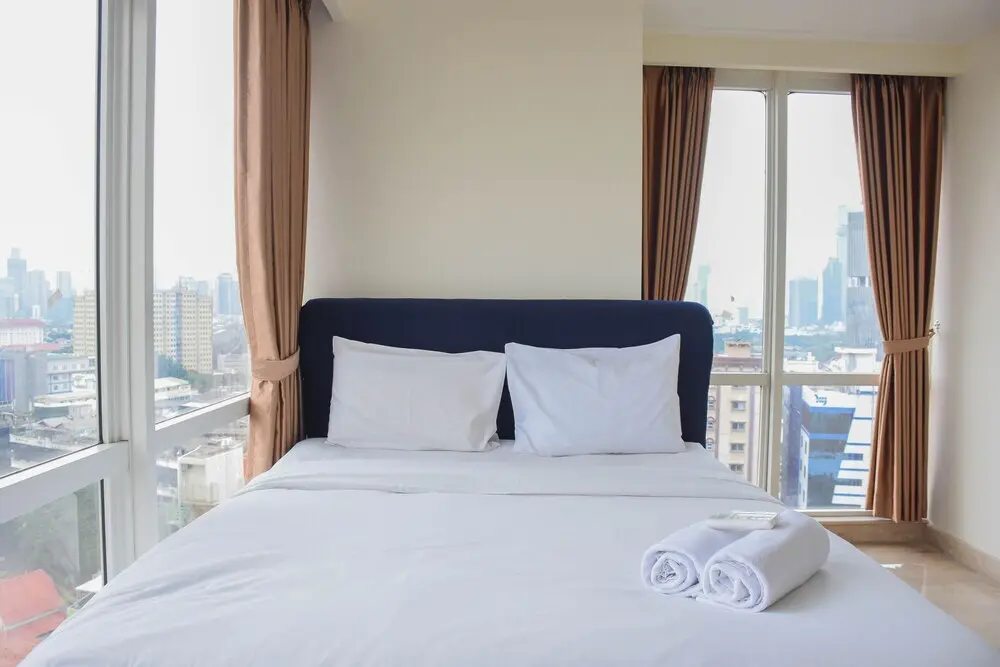 Джакарта: Spacious and Elegant 3BR at Menteng Park Apartment