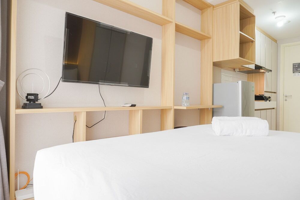 Fancy And Nice Studio Apartment At M-Town Residence — фото 1