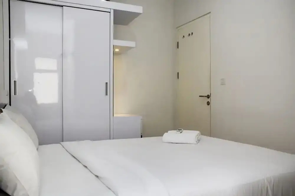 Бекаси: Comfort 2BR at Springlake Summarecon Bekasi Apartment