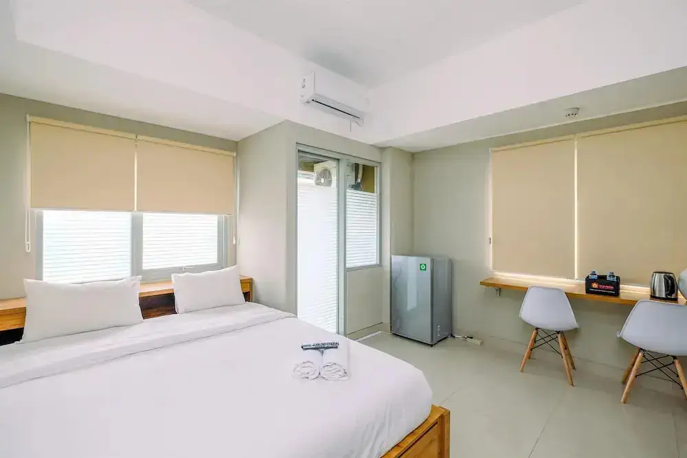 Бекаси: Elegant Studio Apartment at Gateway Park LRT City
