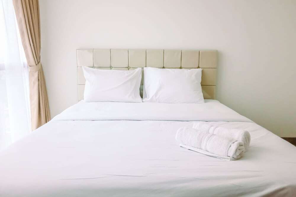 Тангеранг: Spacious and Nice 3BR at Hillcrest House Apartment