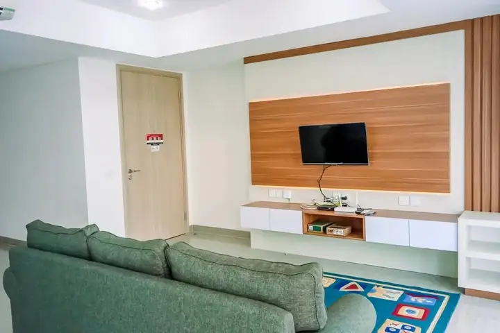 Тангеранг: Spacious and Elegant 4BR at Hillcrest House Apartment