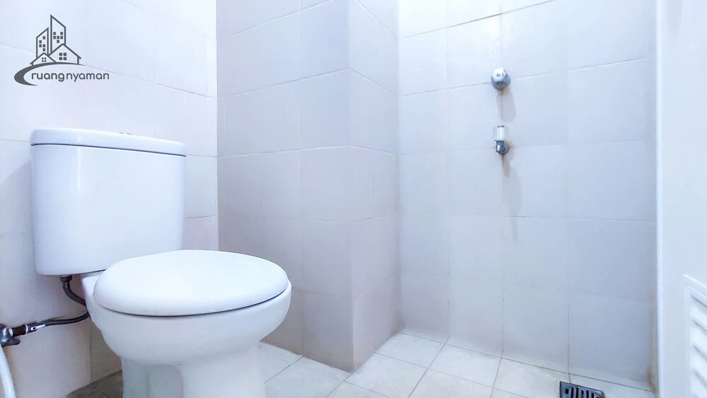 Южный Тангеранг: Apartmen Serpong GreenView byRuangNyaman