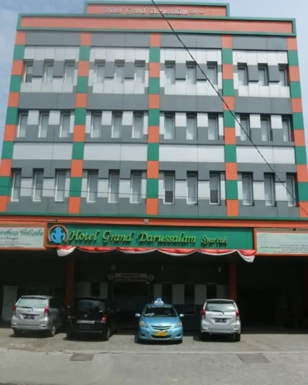 Медан: Hotel Grand Darussalam Syariah