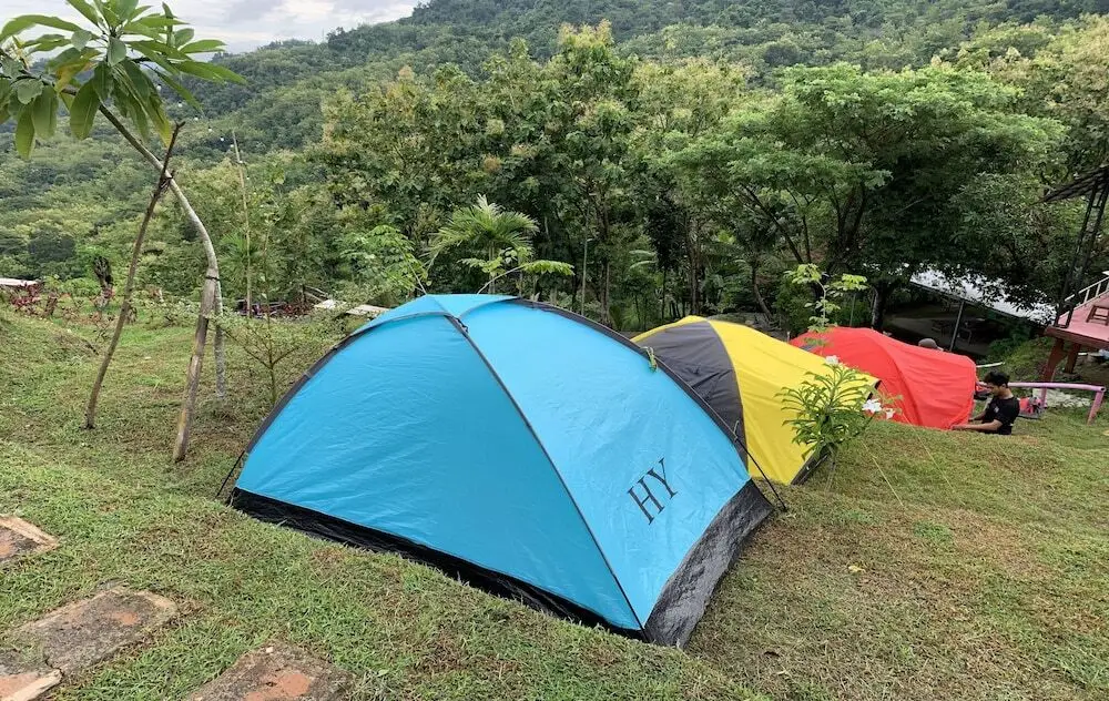 Батуретно: Camping Ground Bukit Tinatar