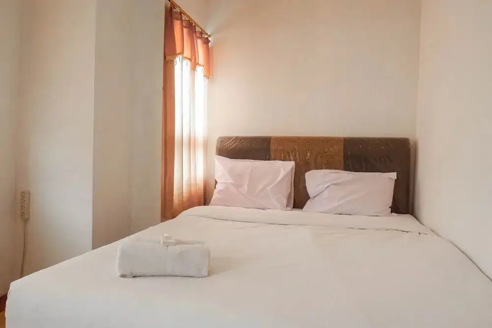 Сурабая: Best Price 2Br Strategic At Puri Mas Apartment