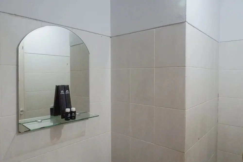 Сурабая: Best Price 2Br Strategic At Puri Mas Apartment