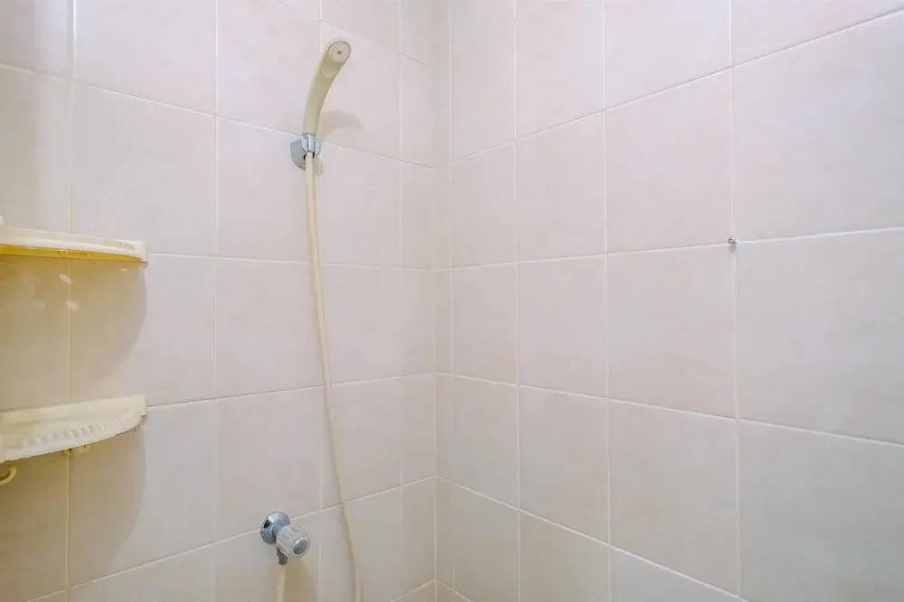 Джакарта: Simply Look Studio Room At Maple Park Sunter Apartment