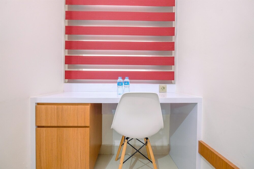 Депок: Well Furnished Studio At Transpark Cibubur Apartment