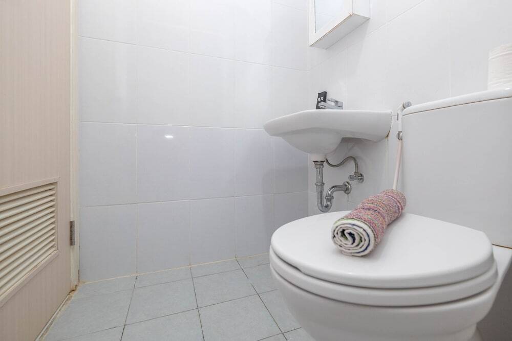 Бекаси: Comfy And Homey 2Br At Patraland Urbano Apartment