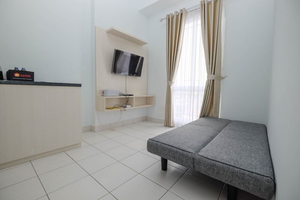 Бекаси: Comfy And Homey 2Br At Patraland Urbano Apartment