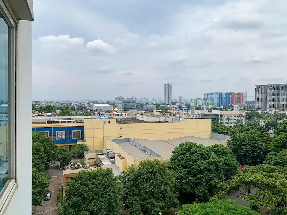 Джакарта: Nice And Strategic 1Br At Sky Terrace Apartment