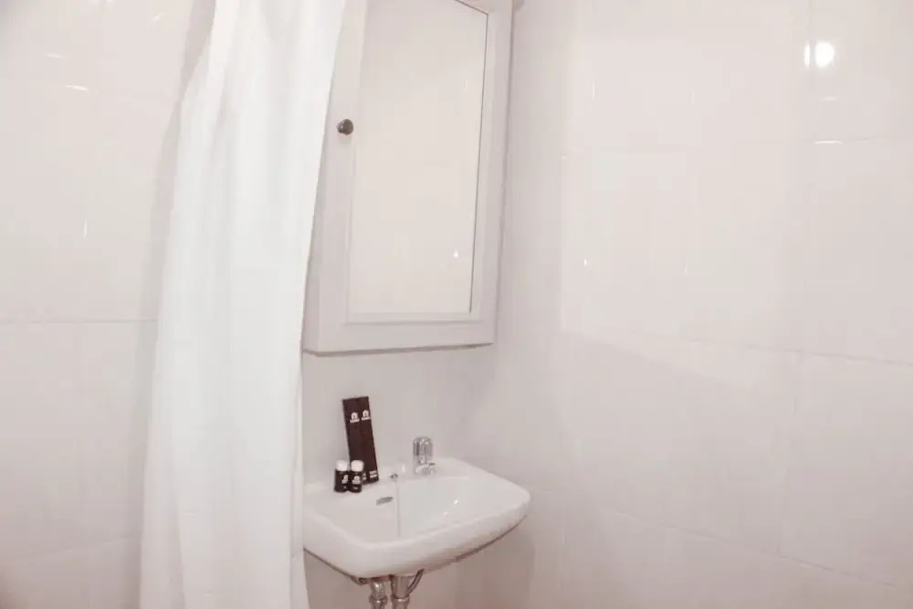 Бекаси: Warm And Cozy Studio At Springlake Summarecon Apartment