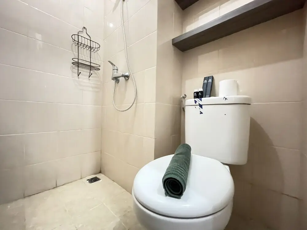 Бандунг: Comfy 2Br With Sofa Bed At Sudirman Suites Bandung Apartment