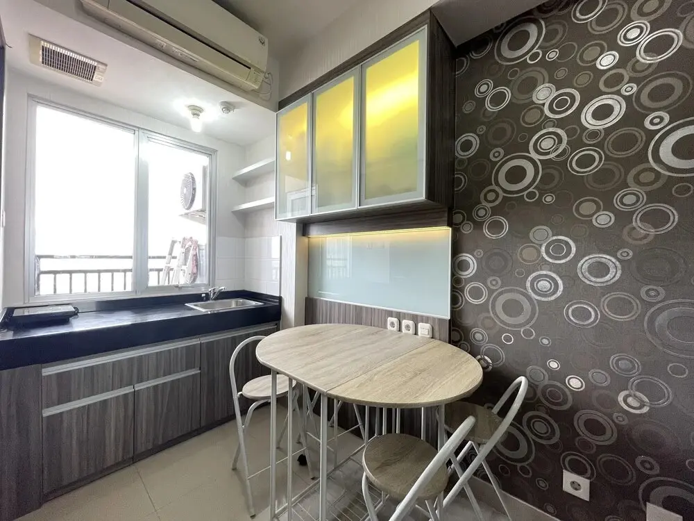 Бандунг: Comfy 2Br With Sofa Bed At Sudirman Suites Bandung Apartment