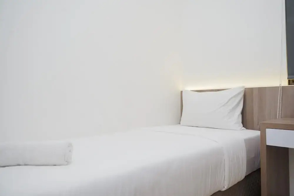 Legok: Homey And Cozy Living 2Br At Sky House Bsd Apartment