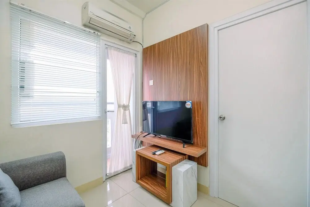 Джакарта: Homey And Simply 2Br At Green Pramuka City Apartment