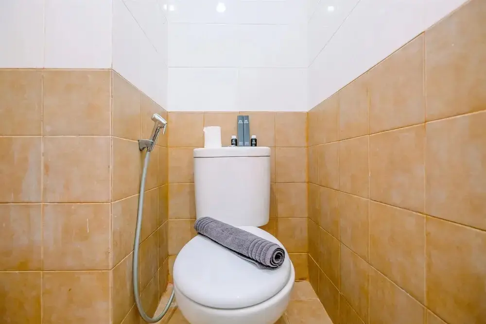 Джакарта: Homey And Simply 2Br At Green Pramuka City Apartment