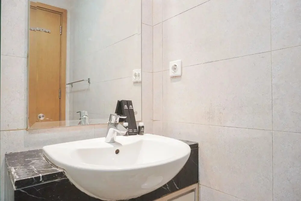 Джакарта: Comfort 1Br At The Mansion Kemayoran Apartment